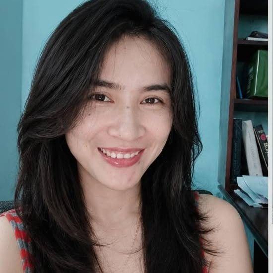 Chân dung chị Hường cười tươi